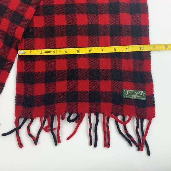 The Gap Vintage Red black Buffalo plaid Scarf Lambswool Tassel Design Soft - Picture 8 of 10